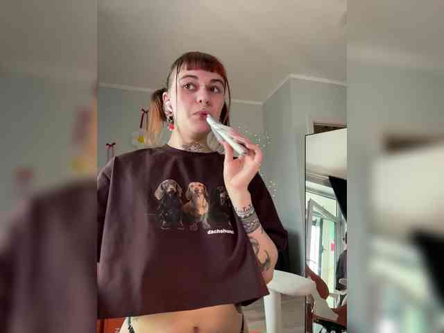LolyMolly webcam