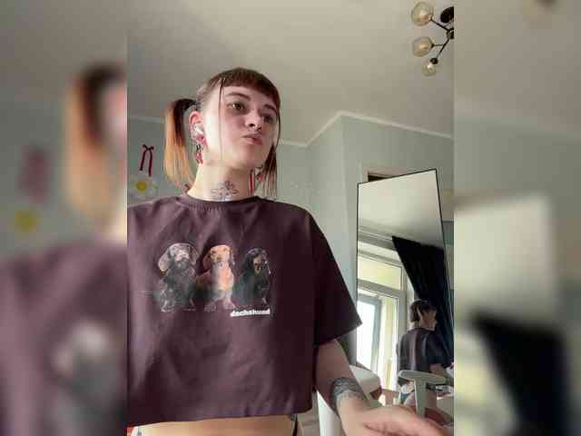 LolyMolly webcam