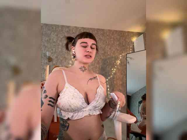 LolyMolly webcam