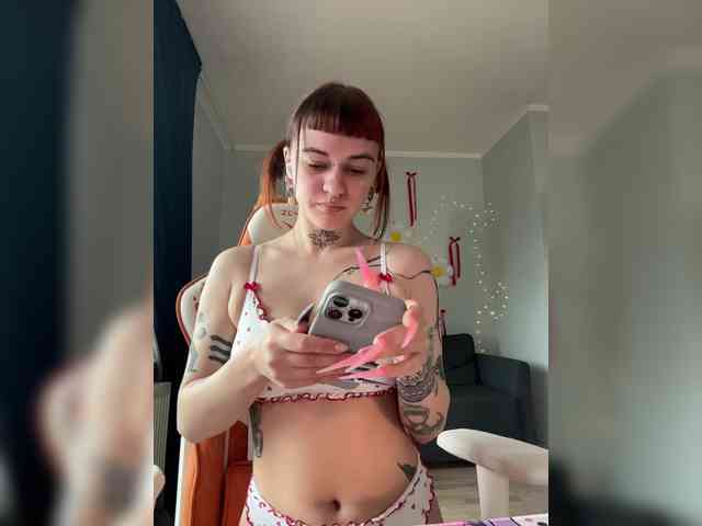 LolyMolly webcam