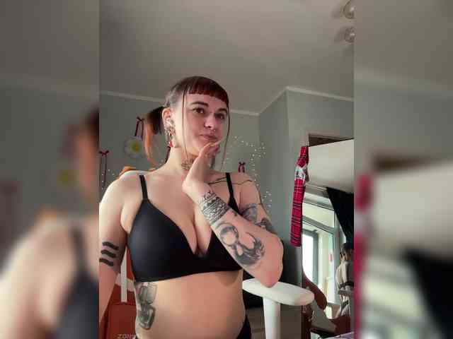 LolyMolly webcam