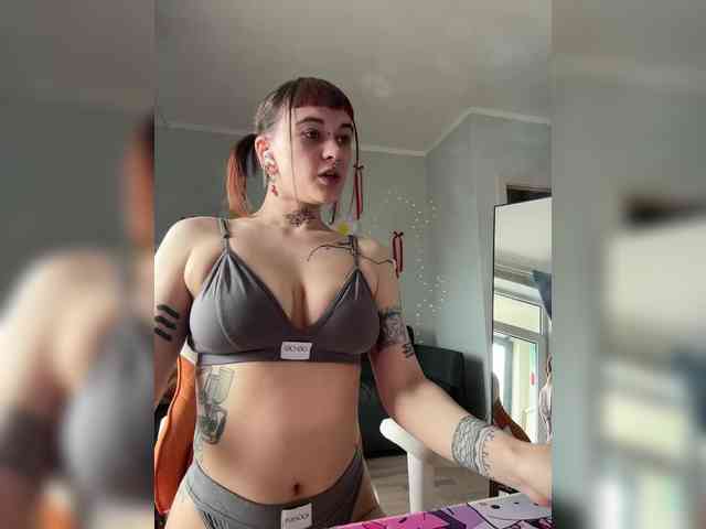 LolyMolly webcam