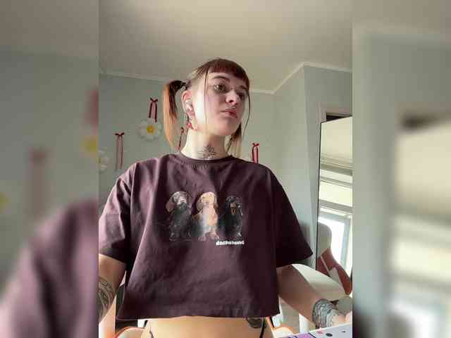 LolyMolly webcam