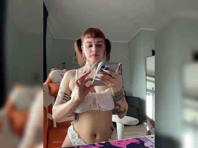 LolyMolly webcam