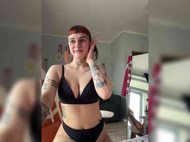 LolyMolly webcam