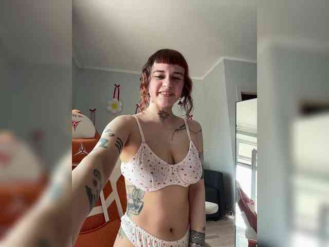 LolyMolly webcam