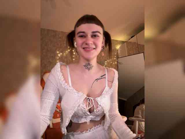 LolyMolly webcam