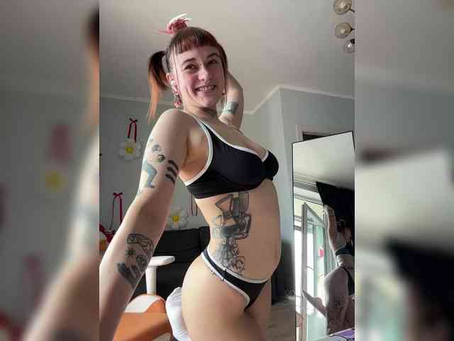 LolyMolly Live Webcam on BongaCams
