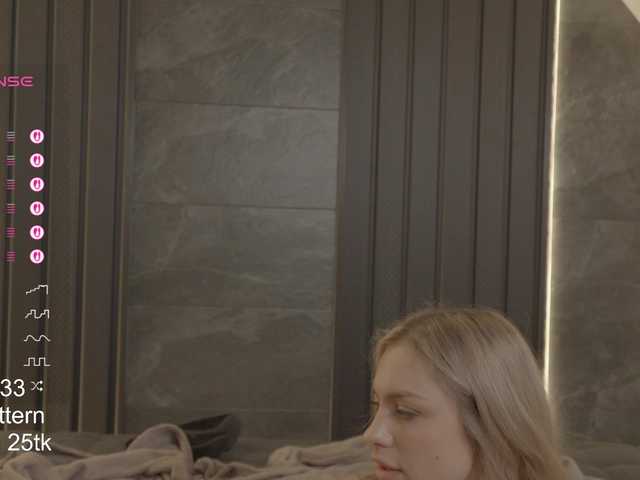 monchhichis's BongaCams show and profile