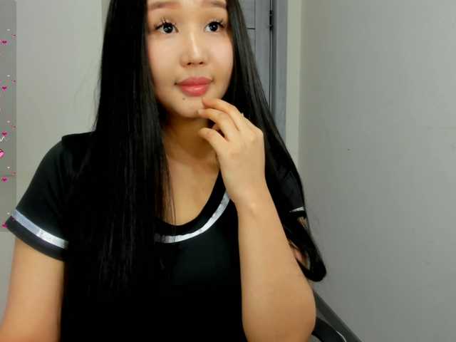 Yumikaa's BongaCams show and profile