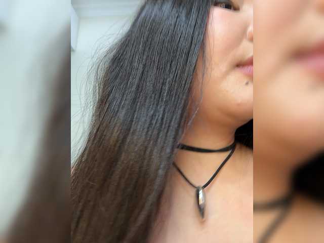 Yumikaa's BongaCams show and profile