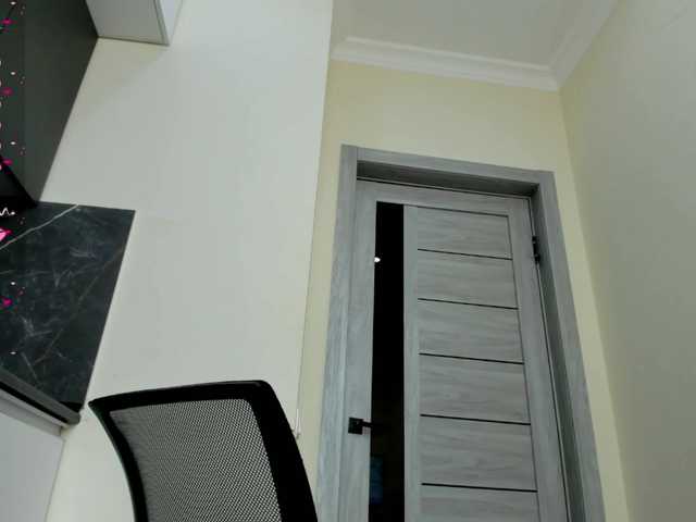 Yumikaa's BongaCams show and profile