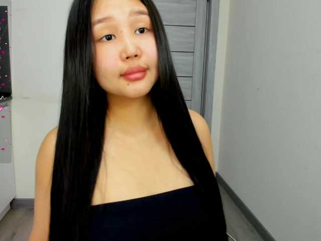 Yumikaa's BongaCams show and profile