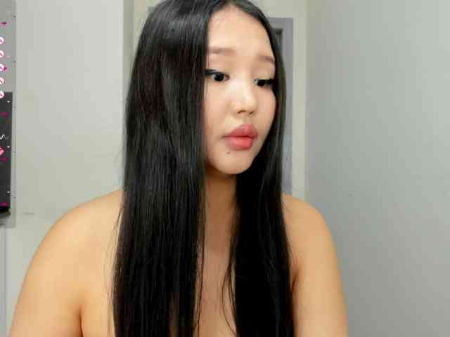 live amateur chat Yumikaa