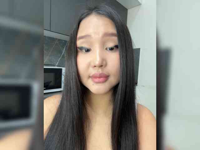 Yumikaa Live Webcam on BongaCams