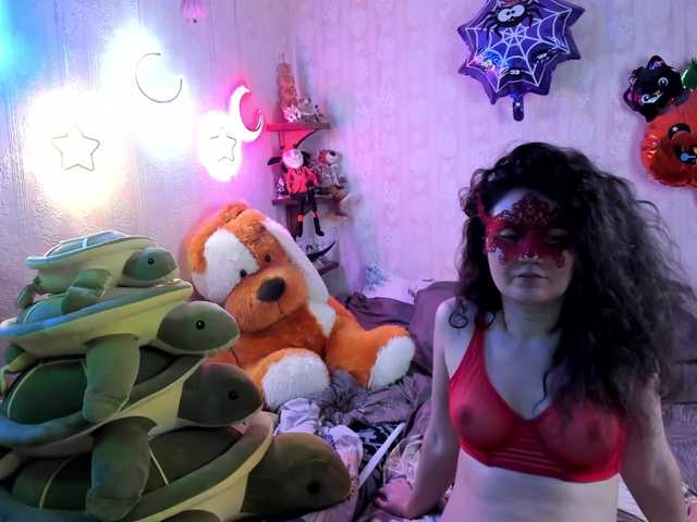 Kiki-Rich's BongaCams show and profile