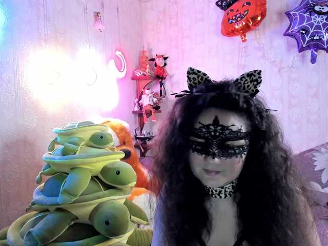 Kiki-Rich's BongaCams show and profile