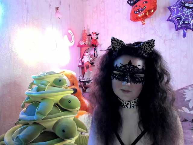 Kiki-Rich's BongaCams show and profile