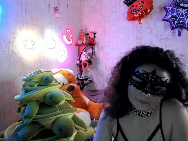 Kiki-Rich's BongaCams show and profile