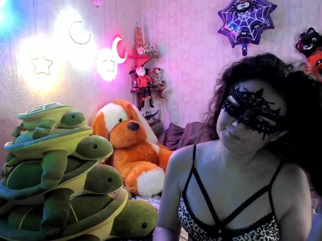 Kiki-Rich's BongaCams show and profile