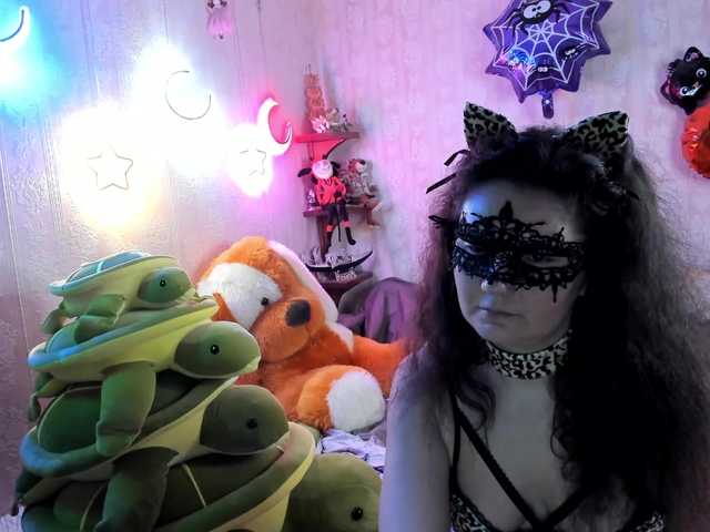 Kiki-Rich's BongaCams show and profile