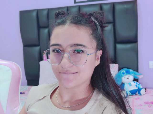 imeliza's BongaCams show and profile