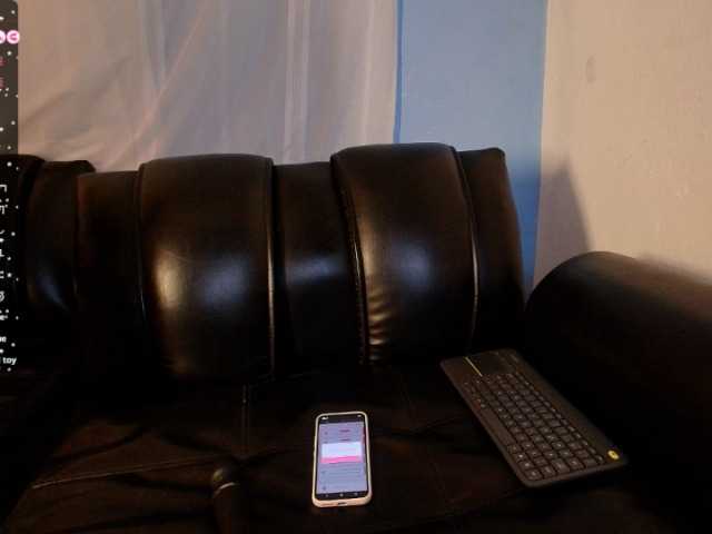 Natasha-Wilde's BongaCams show and profile