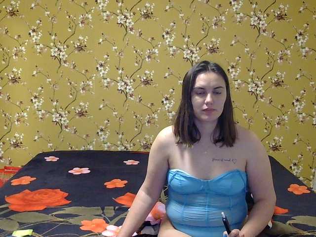 Karlabby's BongaCams show and profile