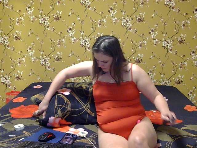 Karlabby's BongaCams show and profile