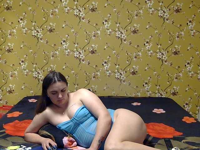 Karlabby's BongaCams show and profile