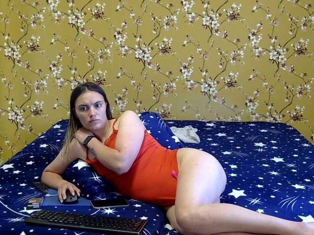 Karlabby webcam bongacams model stream image