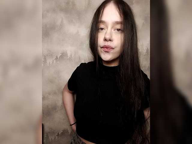 MilkaVay1's BongaCams show and profile