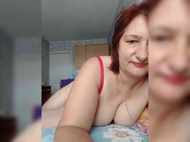 MoniikaSweet webcam