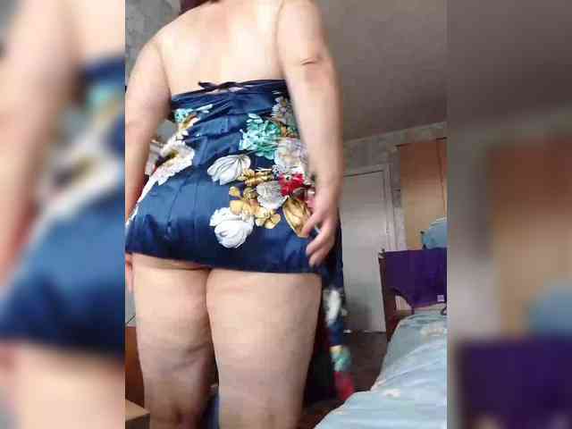 MoniikaSweet webcam