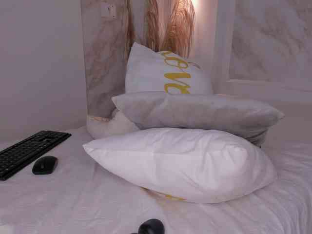 Pamela-78 webcam
