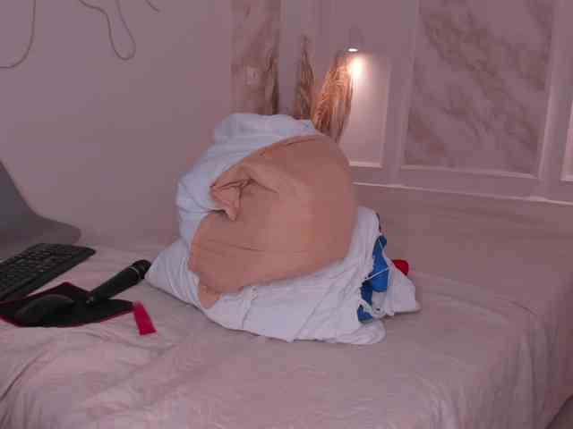 Pamela-78 webcam
