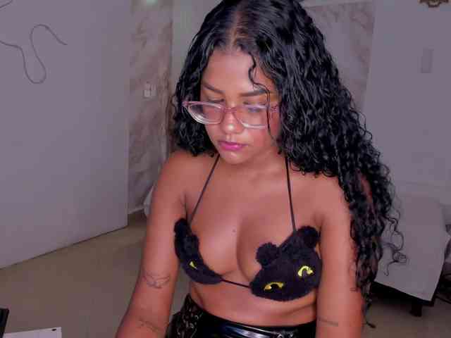 Pamela-78 webcam