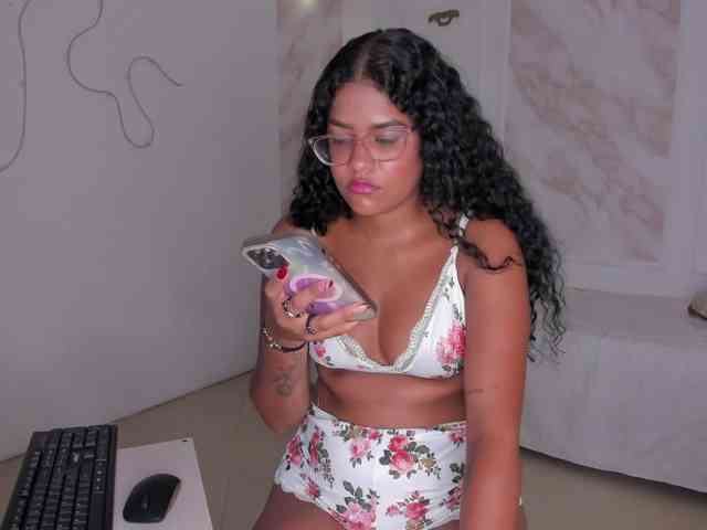 Pamela-78 webcam