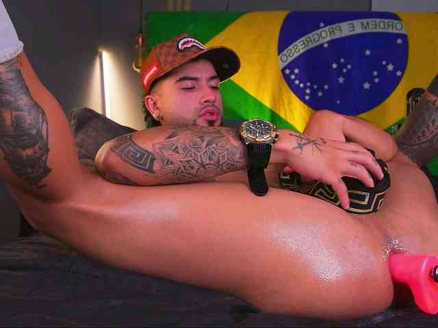 samueltattoo Live Webcam on BongaCams