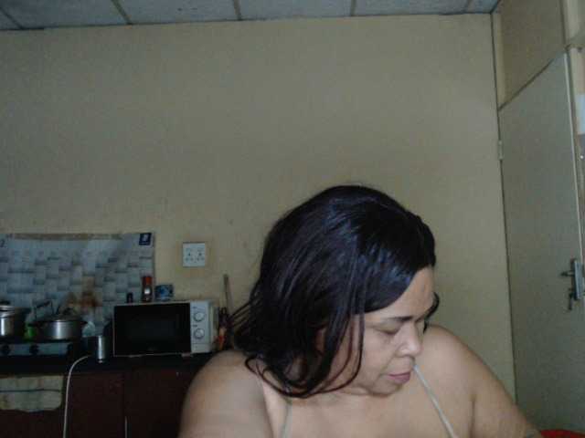 Mydreamgirrl's BongaCams show and profile