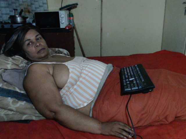 Mydreamgirrl's BongaCams show and profile