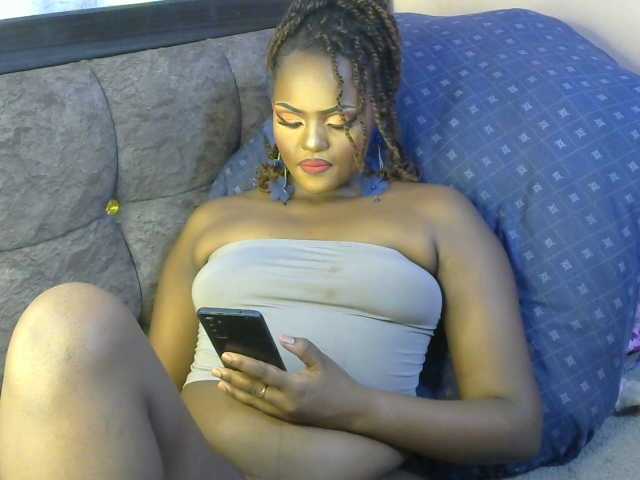 TerryTrizah Live Cam on BongaCams