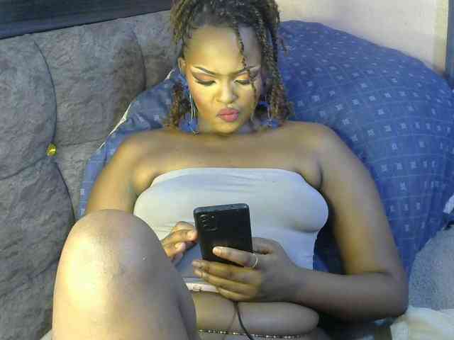 TerryAssQueen254 webcam