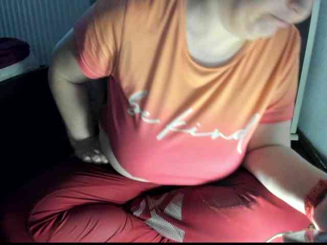 naturalltessa webcam