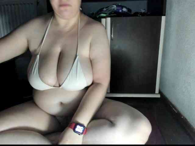 naturalltessa webcam