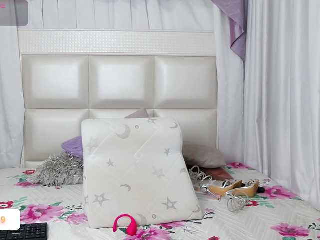 verosantana's BongaCams show and profile