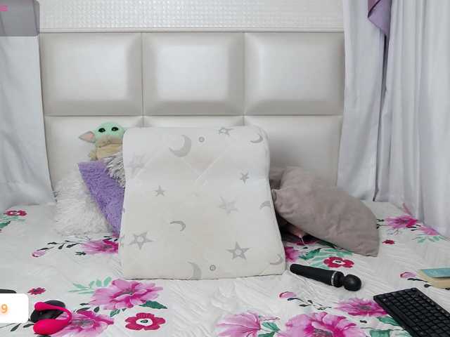 verosantana's BongaCams show and profile