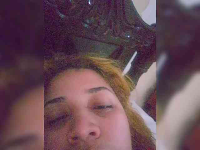 OhYesLinda webcam