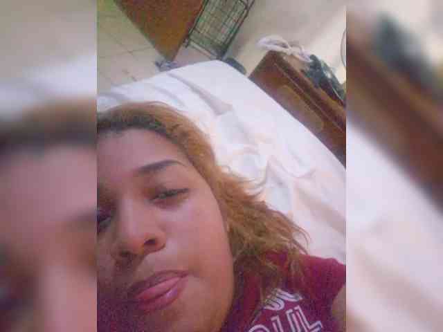 OhYesLinda webcam