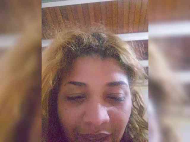 OhYesLinda webcam